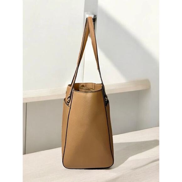 Tory Burch Robinson Parker Tote Bag - Picture 3 of 11